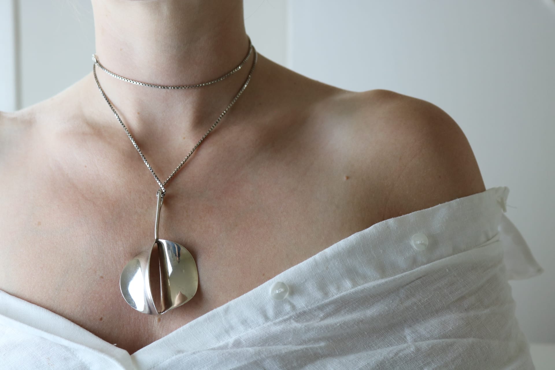 Se vores nye guld vintage smykker og sølvsmykker